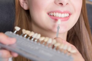 Teeth Whitening 1 300x200 Yellow Teeth? 3 Important Aspects Know About Teeth Whitening