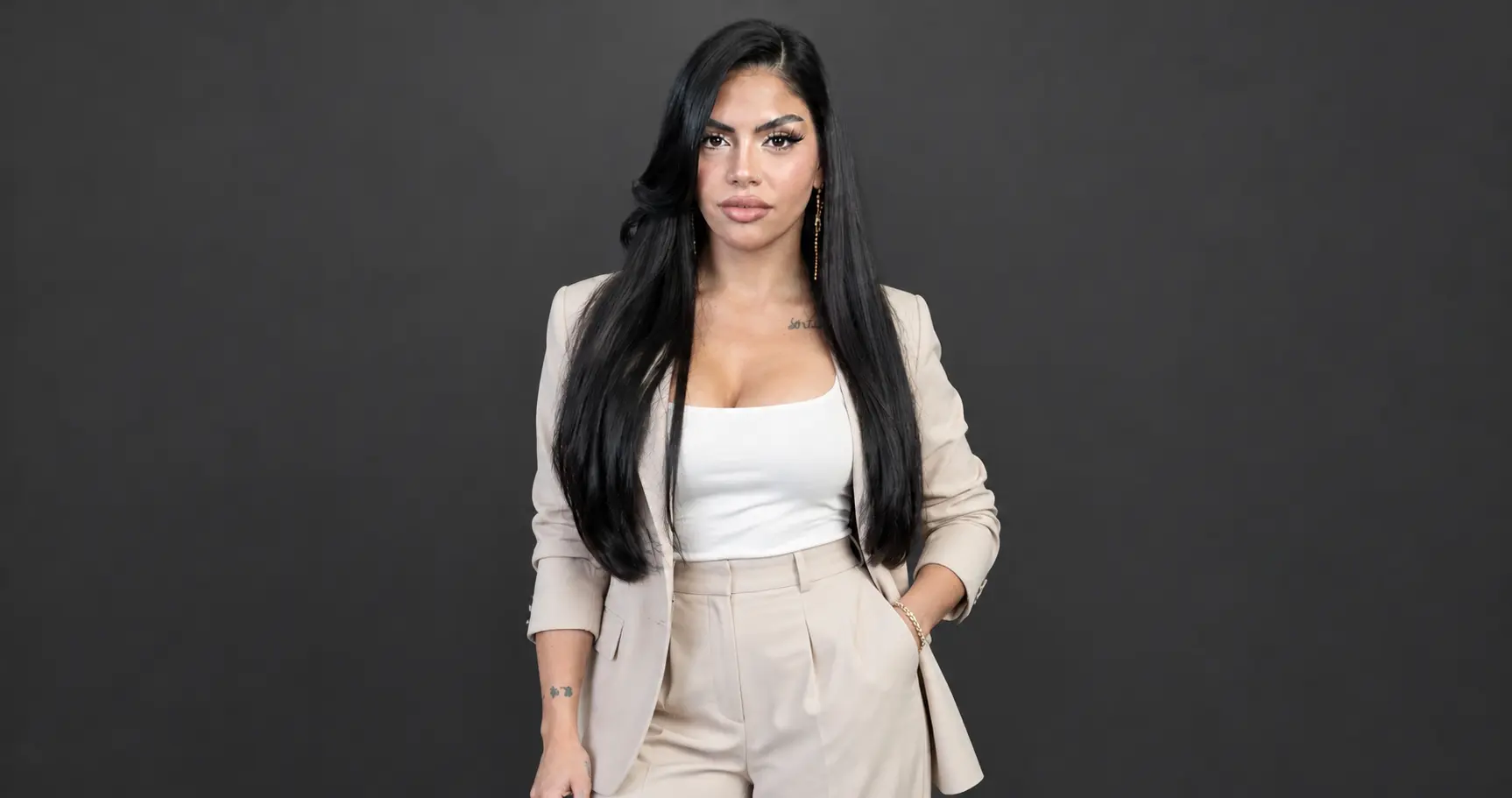 Huda Mustafa: Love Island Star, Single Mom & Music Artist